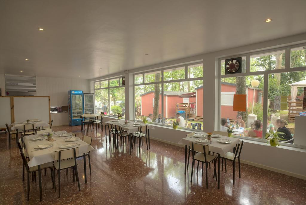 Hôtel Camping Cachadelos à Sanxenxo Extérieur photo