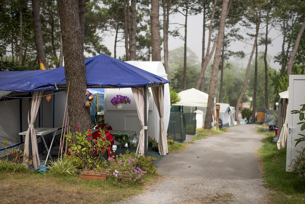 Hôtel Camping Cachadelos à Sanxenxo Extérieur photo