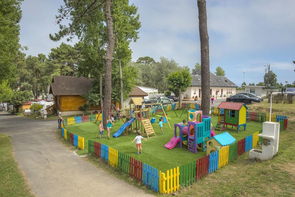 Hôtel Camping Cachadelos à Sanxenxo Extérieur photo