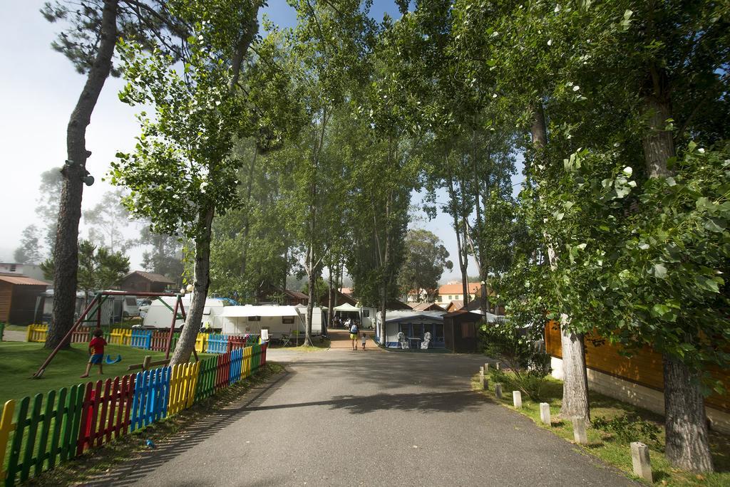 Hôtel Camping Cachadelos à Sanxenxo Extérieur photo